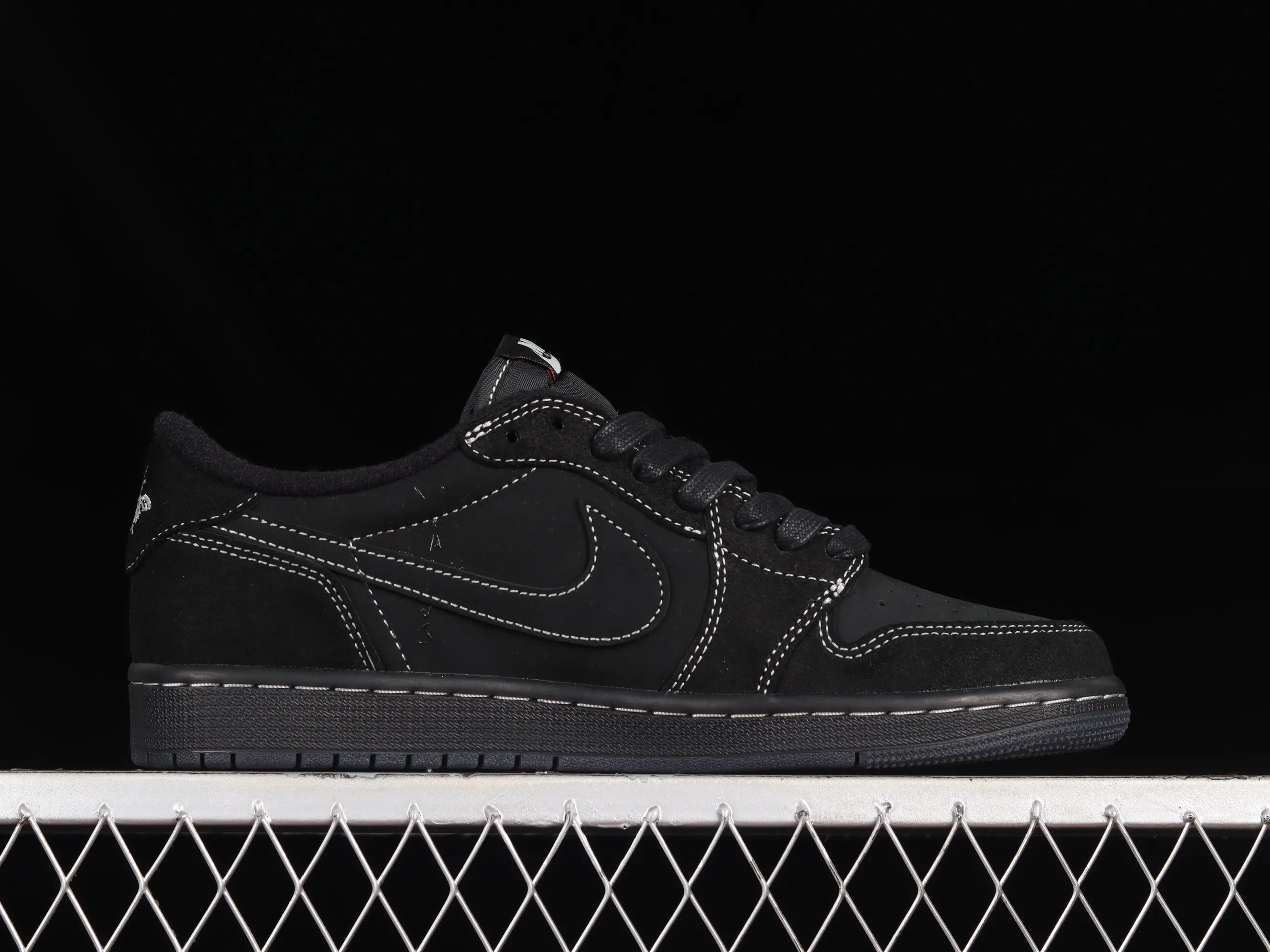 All Categories Air Jordan Jordan Series Basketball Shoes Air Jordan 1 Low Pure Original Version Travis Scott x Air Jordan 1 Low OG "Triple Black" AJ1 Joe 1 Black Warrior Overhook DM7866-001